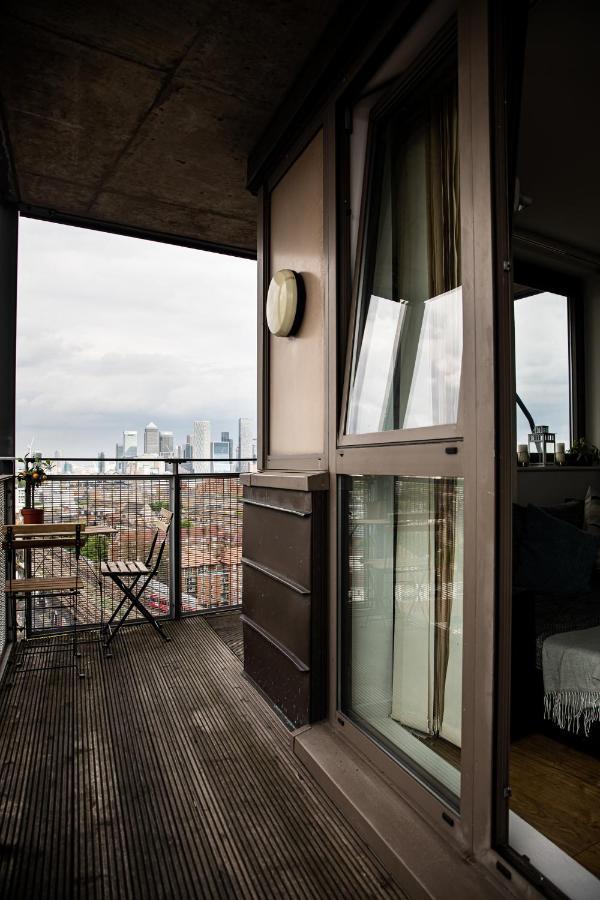 City Apartment - Shadwell - Wrap Around Balcony W Scenic View London Exterior foto